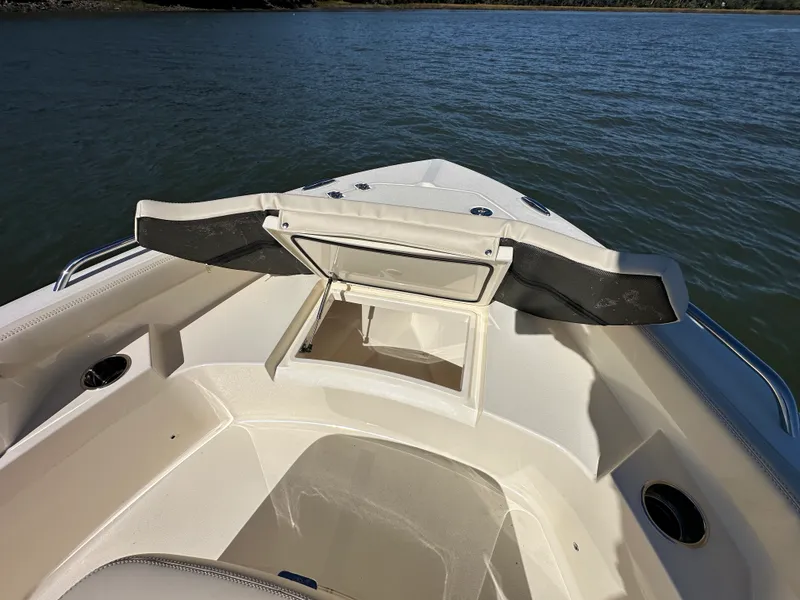 Slide: The Image of Scout 188 Sportfish 2026 - 12