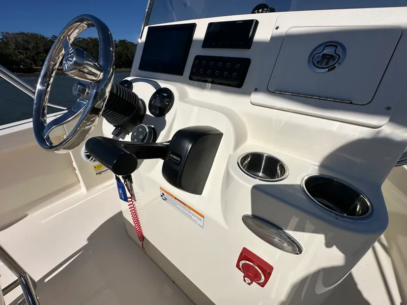 Slide: The Image of Scout 188 Sportfish 2026 - 18