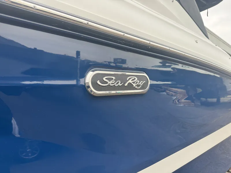 Slide: The Image of Sea Ray SLX 280 2026 - 6