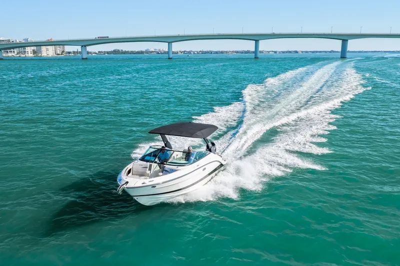Slide: The Image of Sea Ray SLX 260 Outboard 2026 - 14