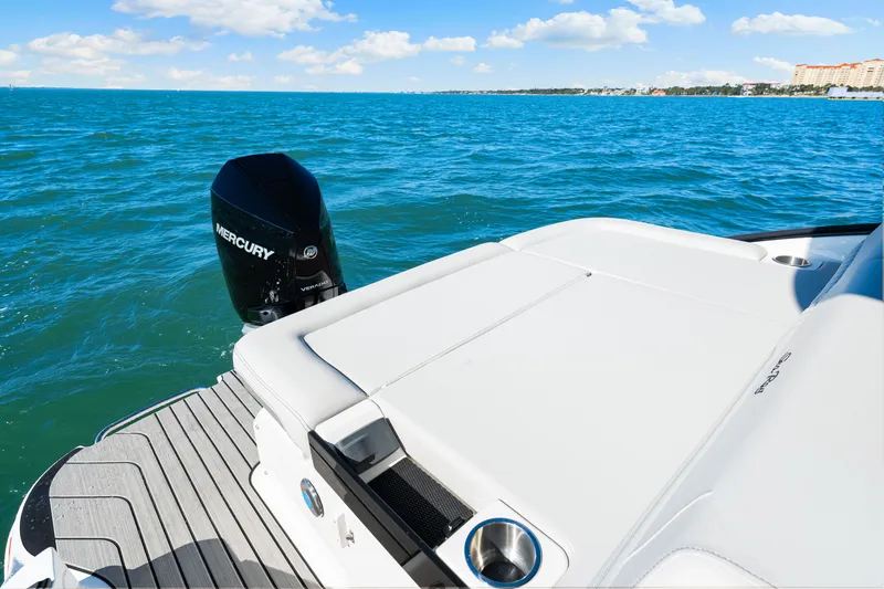 Slide: The Image of Sea Ray SLX 260 Outboard 2026 - 26