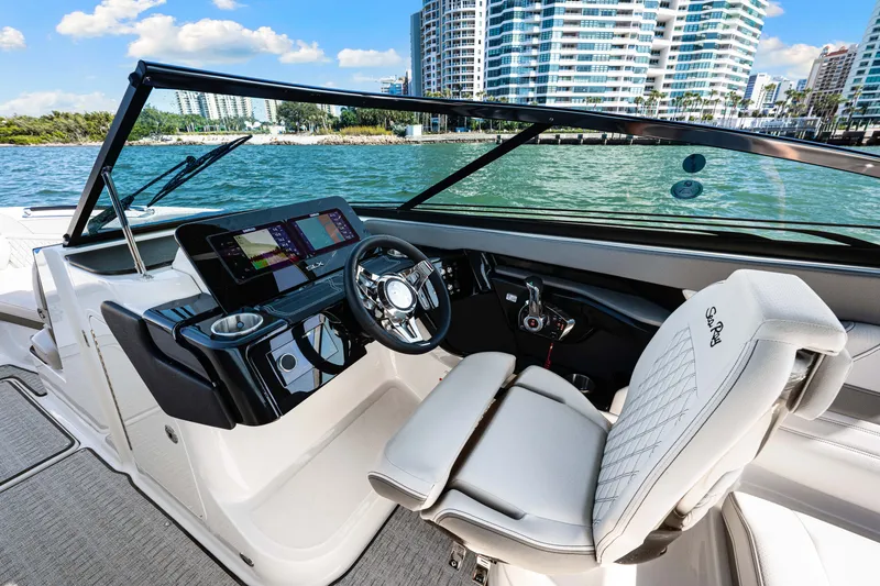 Slide: The Image of Sea Ray SLX 260 Outboard 2026 - 37