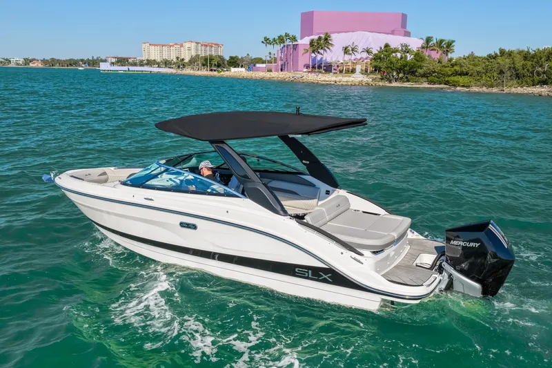 Slide: The Image of Sea Ray SLX 260 Outboard 2026 - 7
