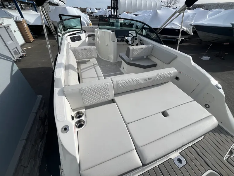 Slide: The Image of Sea Ray SDX 230 Outboard 2026 - 3