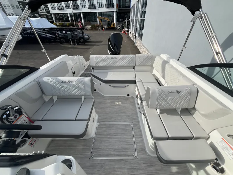 Slide: The Image of Sea Ray SDX 230 Outboard 2026 - 5