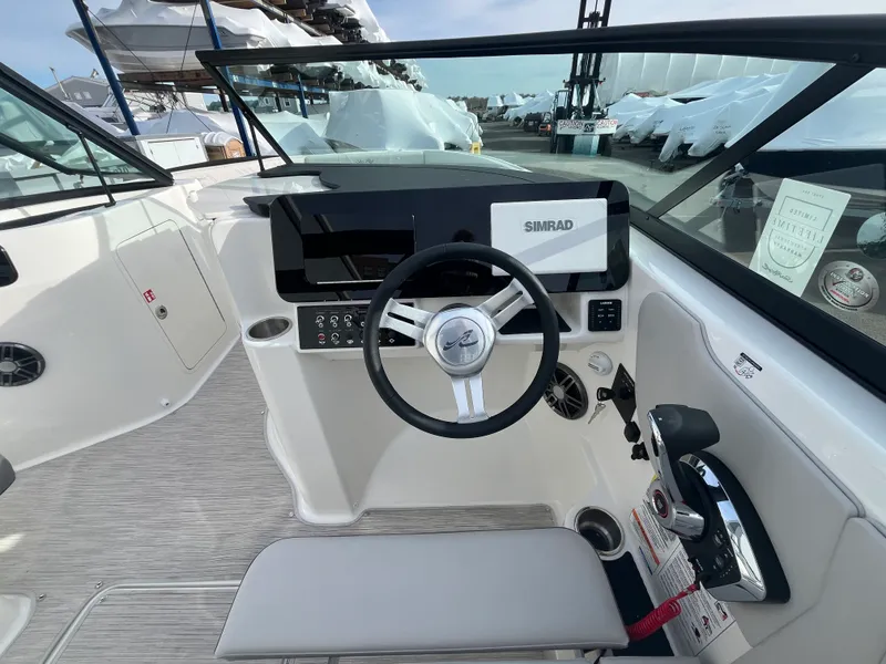 Slide: The Image of Sea Ray SDX 230 Outboard 2026 - 9