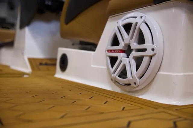 Slide: The Image of MasterCraft X45 2009 - 16