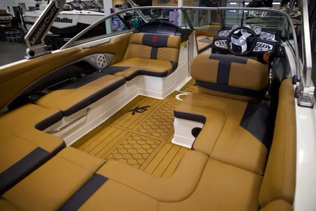 Slide: The Image of MasterCraft X45 2009 - 19