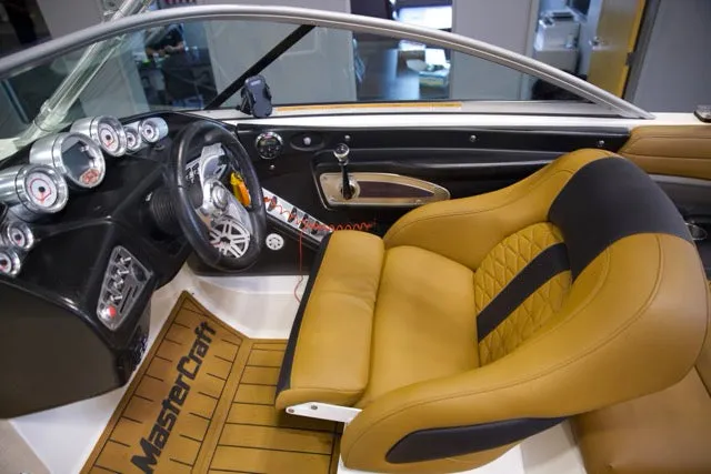 Slide: The Image of MasterCraft X45 2009 - 13