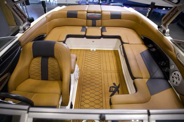 Slide: The Image of MasterCraft X45 2009 - 22