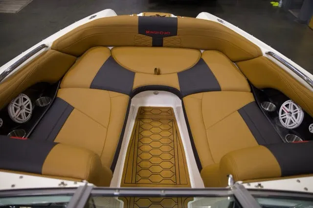 Slide: The Image of MasterCraft X45 2009 - 17