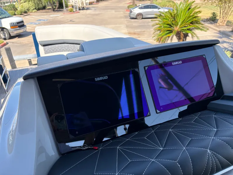 Slide: The Image of Harris 230 Grand Mariner 2026 - 11