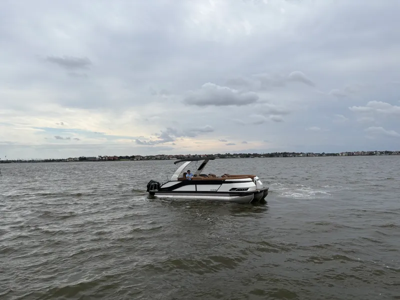 The Image of Harris Grand Mariner 250 2026 - 0