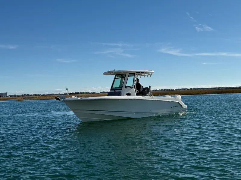 Slide: The Image of Boston Whaler 250 Outrage 2026 - 3