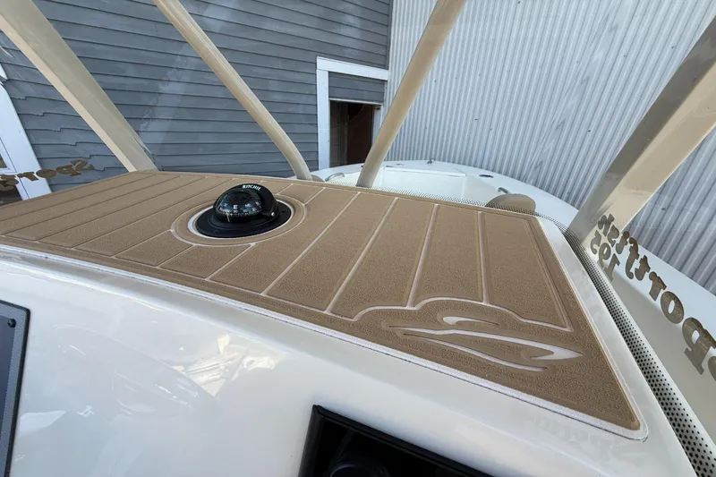 Slide: The Image of Scout 195 Sportfish 2026 - 14
