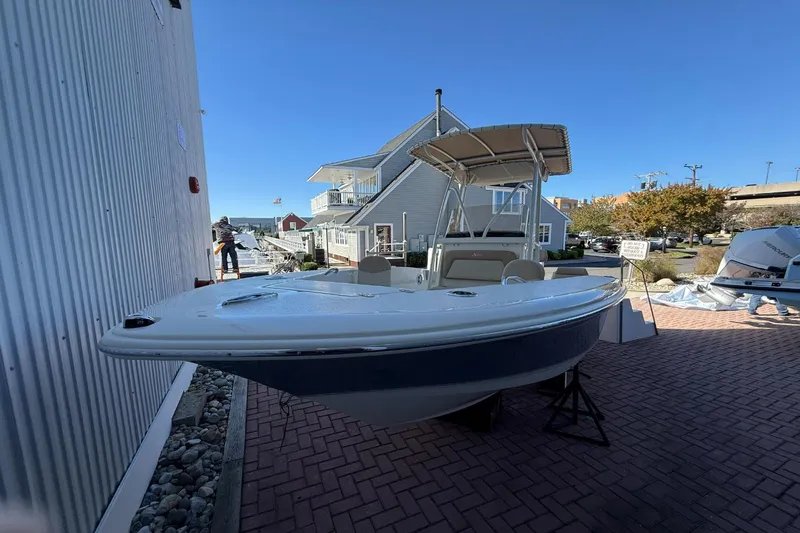 Slide: The Image of Scout 195 Sportfish 2026 - 4