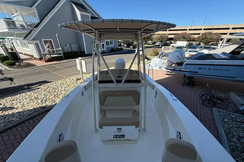 Slide: The Image of Scout 195 Sportfish 2026 - 6