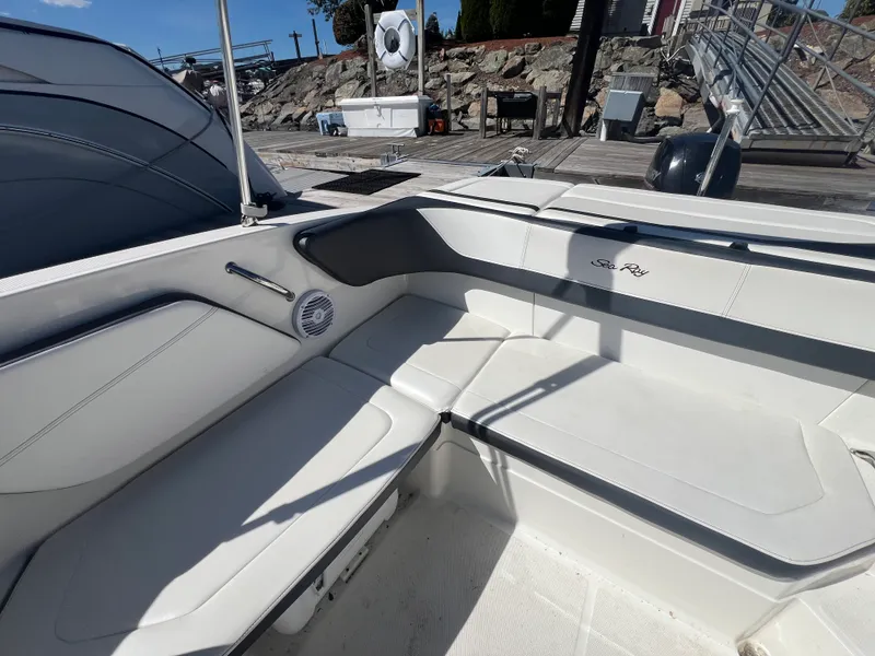 Slide: The Image of Sea Ray SPX 210 OB 2018 - 7