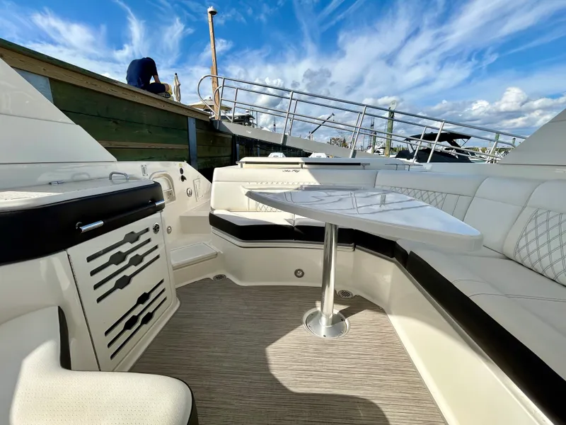 Slide: The Image of Sea Ray SLX 310 OB 2020 - 13