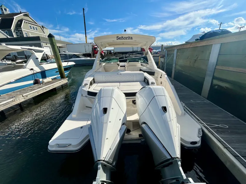 Slide: The Image of Sea Ray SLX 310 OB 2020 - 4