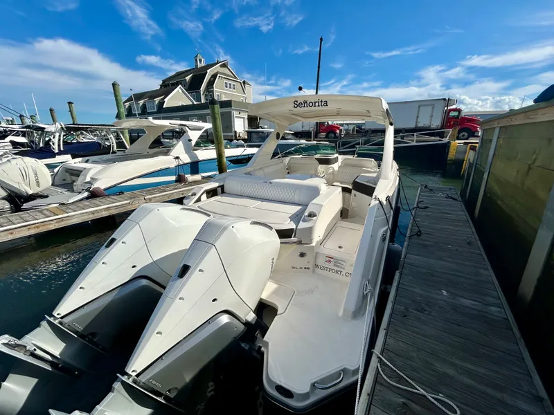 Slide: The Image of Sea Ray SLX 310 OB 2020 - 5