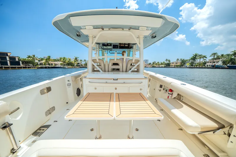 Slide: The Image of Boston Whaler 380 OUTRAGE 2022 - 37