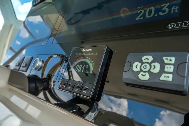 Slide: The Image of Boston Whaler 380 OUTRAGE 2022 - 47