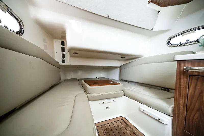 Slide: The Image of Boston Whaler 380 OUTRAGE 2022 - 56