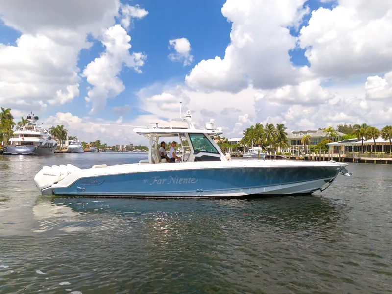 Slide: The Image of Boston Whaler 380 OUTRAGE 2022 - 6