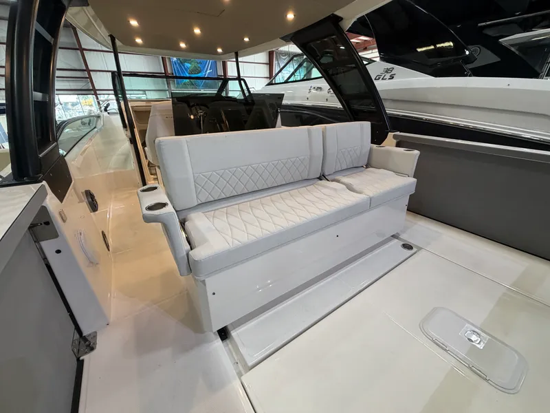 Slide: The Image of Saxdor 320 GTO 2026 - 38