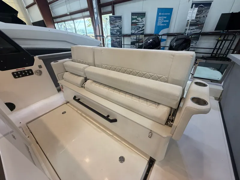 Slide: The Image of Saxdor 320 GTO 2026 - 43