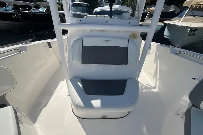 Slide: The Image of Tidewater 210 LXF 2020 - 13