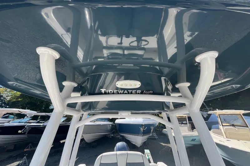 Slide: The Image of Tidewater 210 LXF 2020 - 14