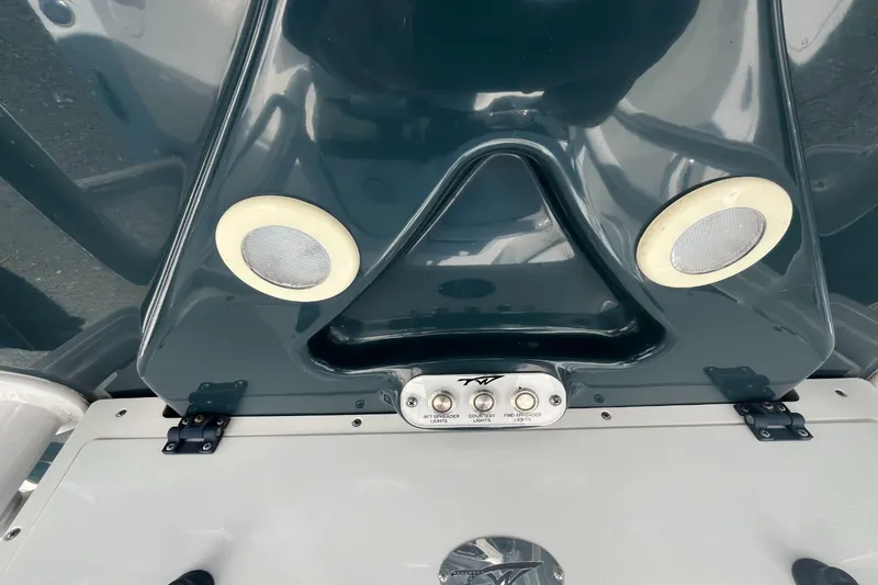 Slide: The Image of Tidewater 210 LXF 2020 - 24