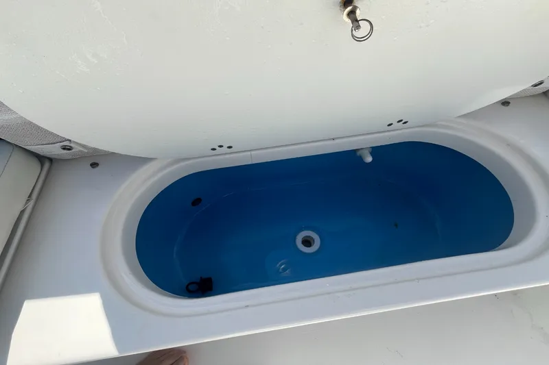 Slide: The Image of Tidewater 210 LXF 2020 - 30