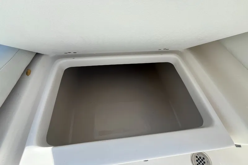 Slide: The Image of Tidewater 210 LXF 2020 - 31