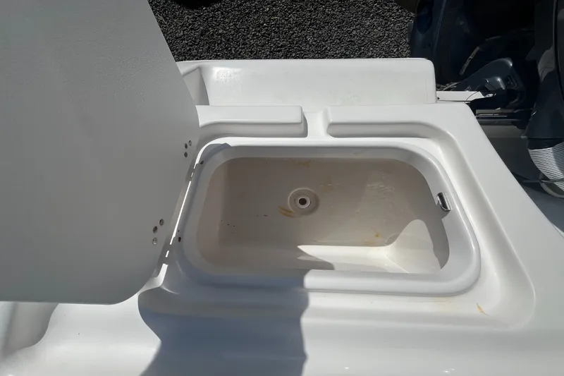 Slide: The Image of Tidewater 210 LXF 2020 - 32