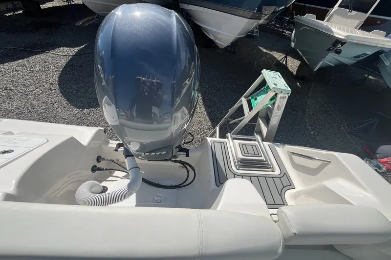 Slide: The Image of Tidewater 210 LXF 2020 - 33