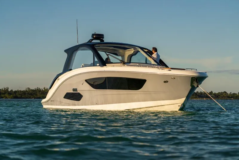 Slide: The Image of Sea Ray Sundancer 370 Outboard 2025 - 6