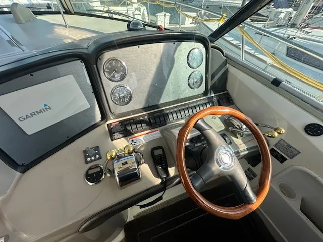 Slide: The Image of Sea Ray 38 Sundancer 2006 - 14