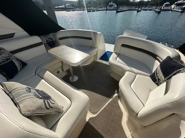 Slide: The Image of Sea Ray 38 Sundancer 2006 - 9