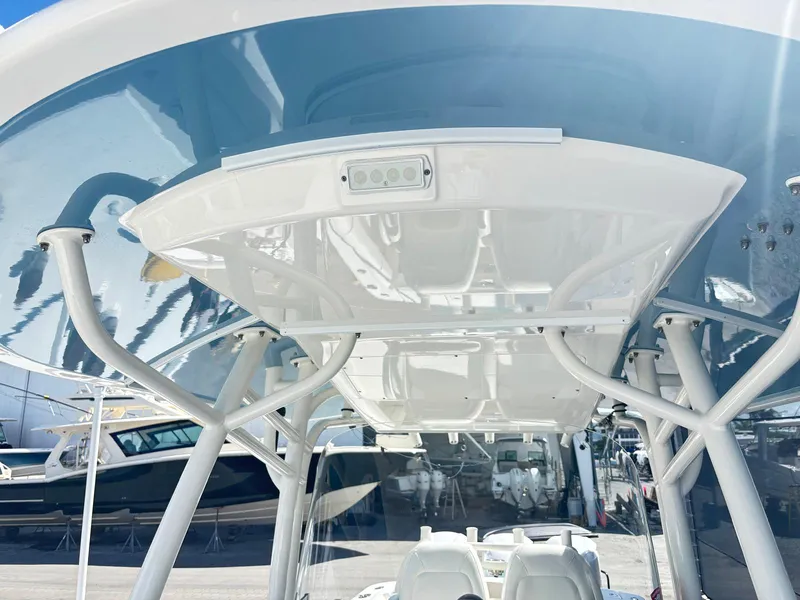 Slide: The Image of Regulator Marine 34 CC 2015 - 16