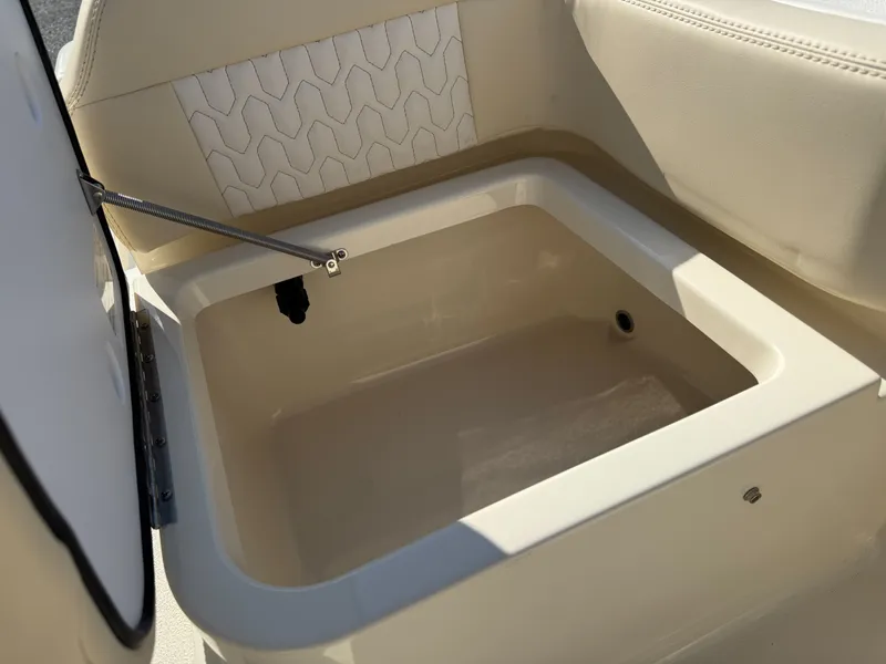 Slide: The Image of Scout 188 Sportfish 2026 - 10