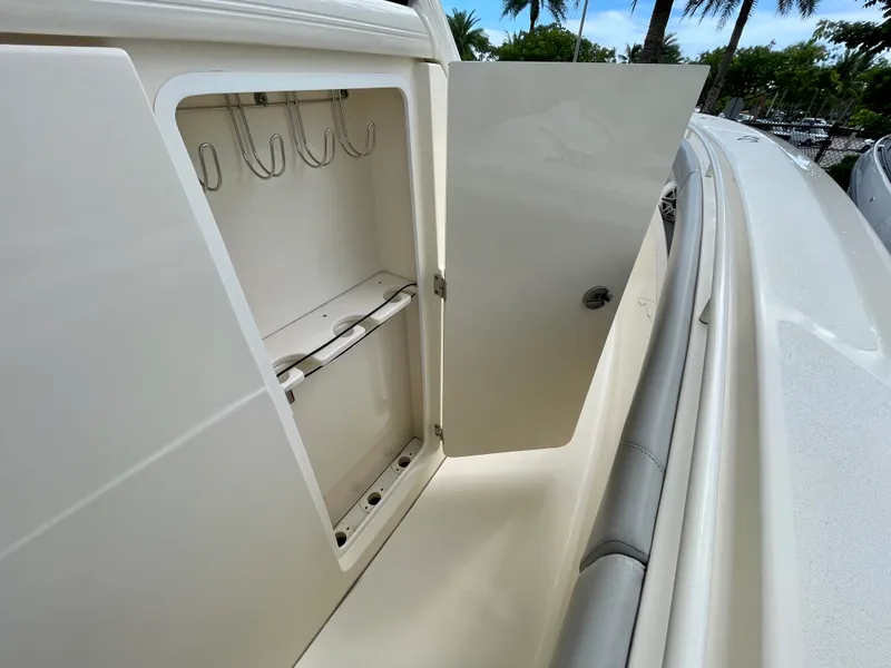 Slide: The Image of Scout 355 LXF 2022 - 29