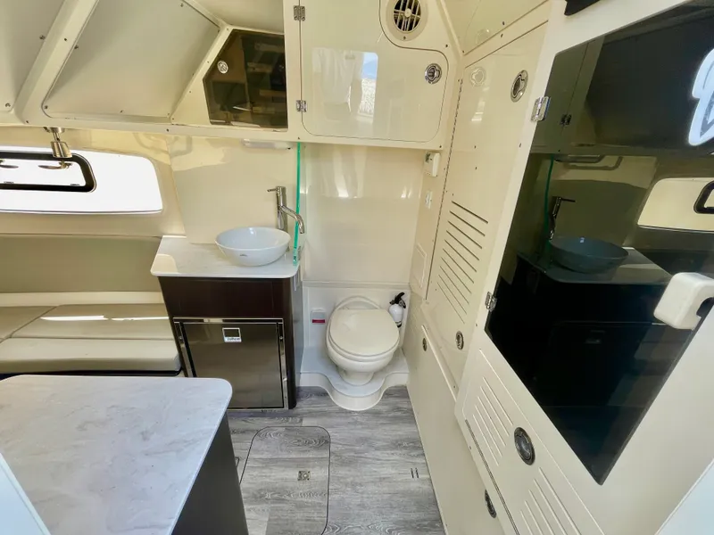 Slide: The Image of Scout 355 LXF 2022 - 39