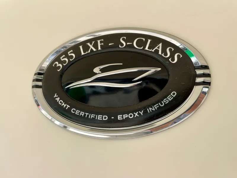 Slide: The Image of Scout 355 LXF 2022 - 46