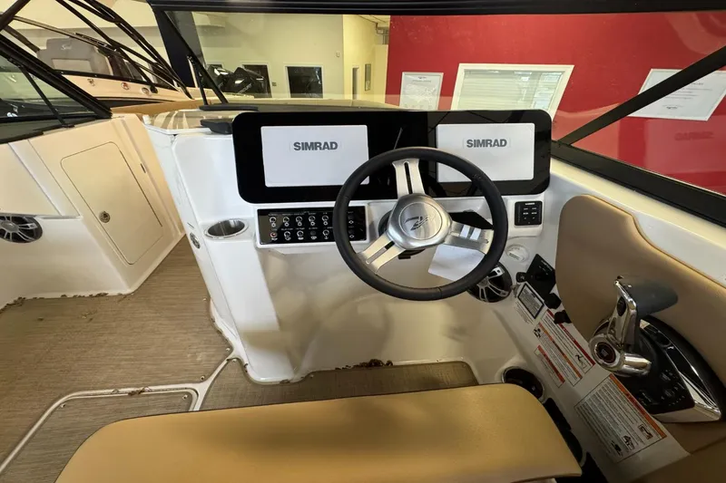 Slide: The Image of Sea Ray SDX 270 Outboard 2026 - 22