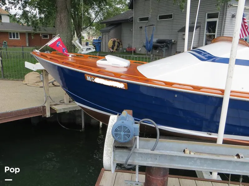 Slide: The Image of Chris-Craft Cavalier Cutlass 22' 1966 - 7682428