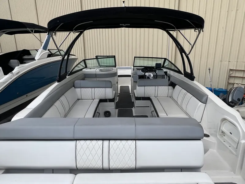 Slide: The Image of Sea Ray 270 SUNDECK 2017 - 2