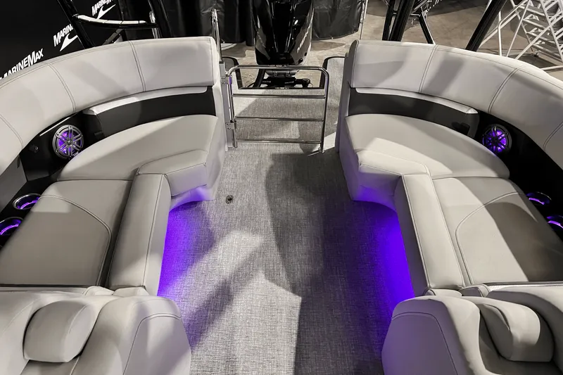 Slide: The Image of Harris Solstice RD 270 2025 - 16